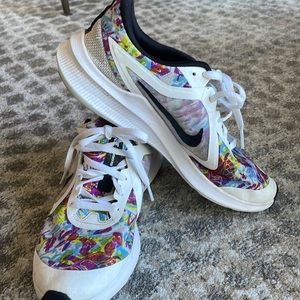 Nike Downshifter Youth size 6